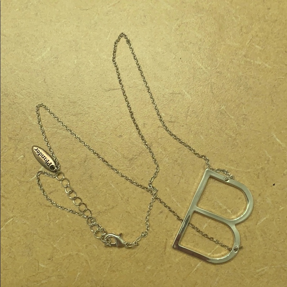 Plunder B necklace